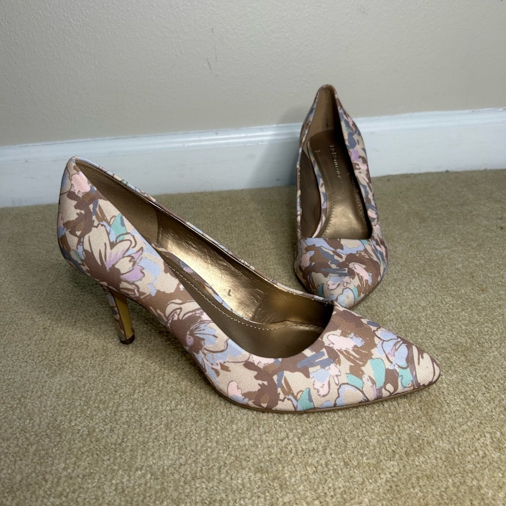BCBGeneration Floral Pastel Pumps Heels Size 8 Women’s